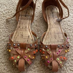 Cherokee sandals